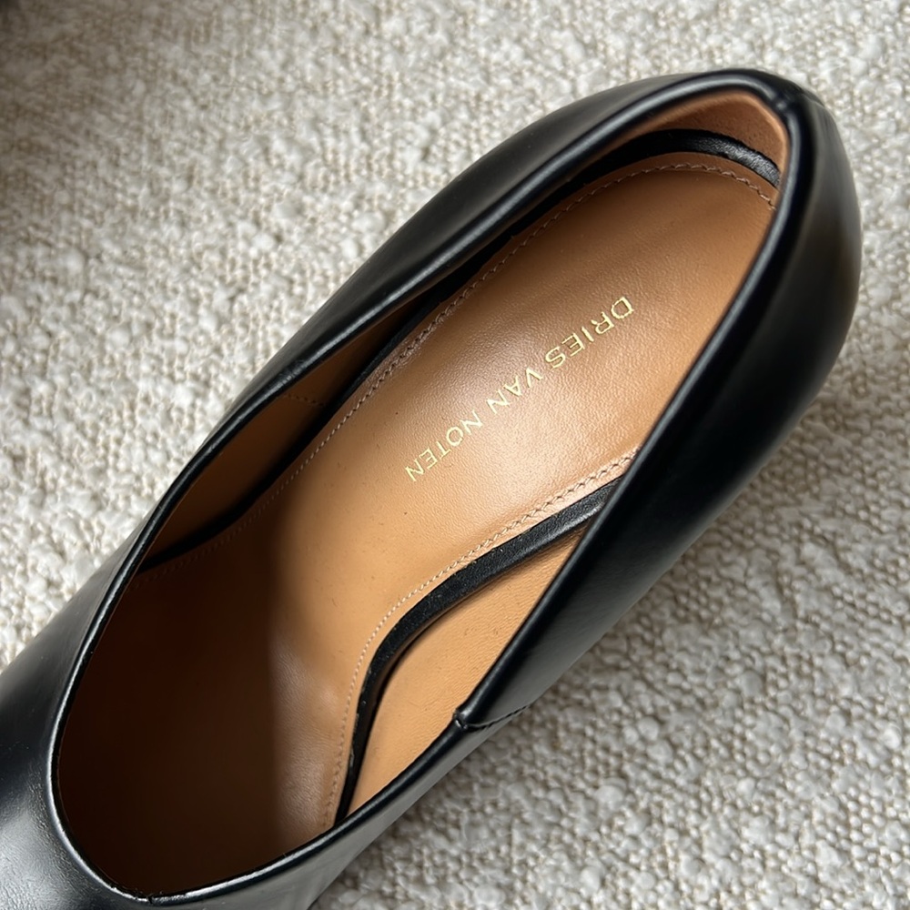 DRIES VAN NOTEN
Curved-Heel Leather Pumps, 36.5 NEW - Picture 9 of 16